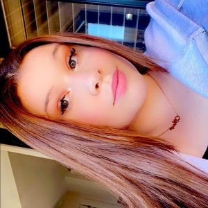 Meet your Posher, Maya